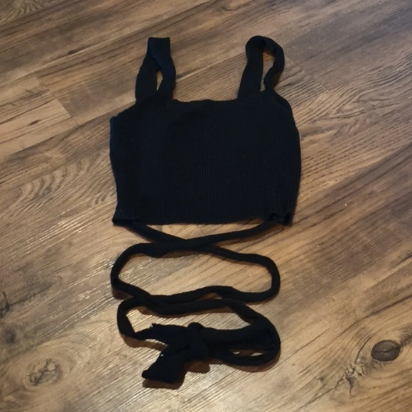 Urban Outfitters Black Ribbed Tank Crop Top With Belly Waist Bow A3 - Picture 1 of 5